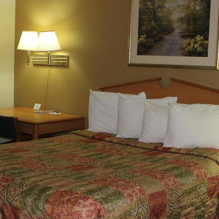 Americas Best Value Inn Grand Forks Dış mekan fotoğraf
