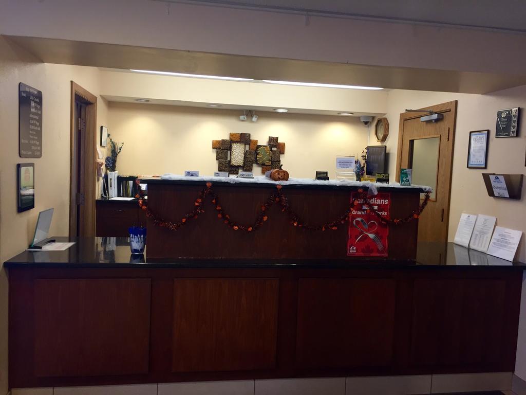 Americas Best Value Inn Grand Forks Dış mekan fotoğraf