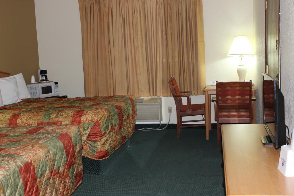 Americas Best Value Inn Grand Forks Dış mekan fotoğraf
