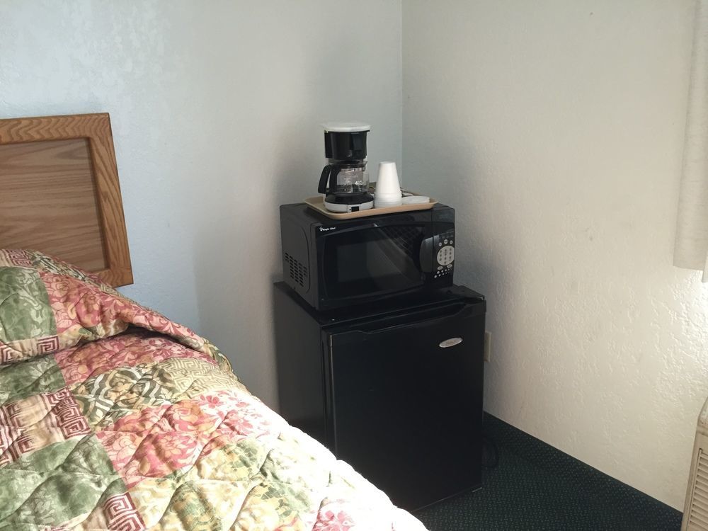 Americas Best Value Inn Grand Forks Dış mekan fotoğraf