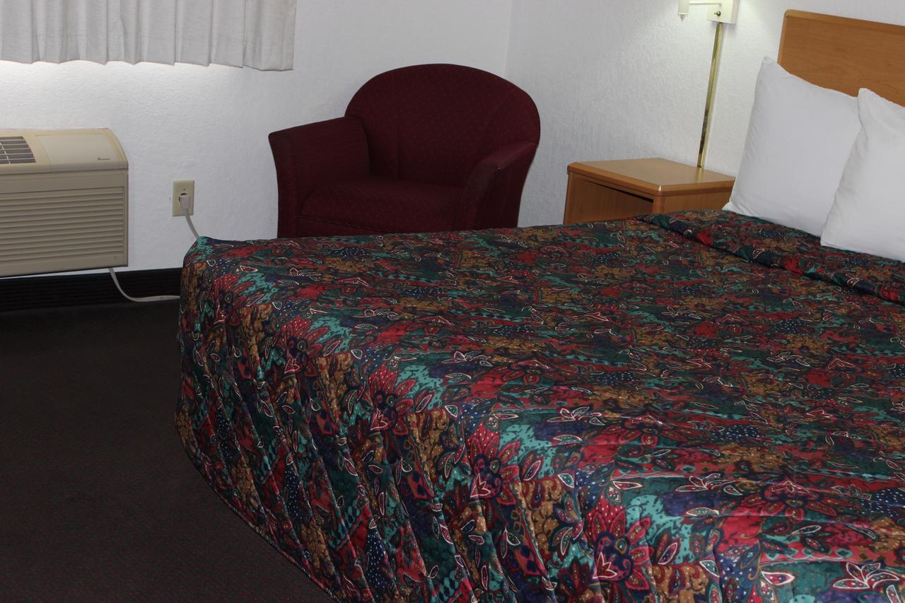 Americas Best Value Inn Grand Forks Dış mekan fotoğraf