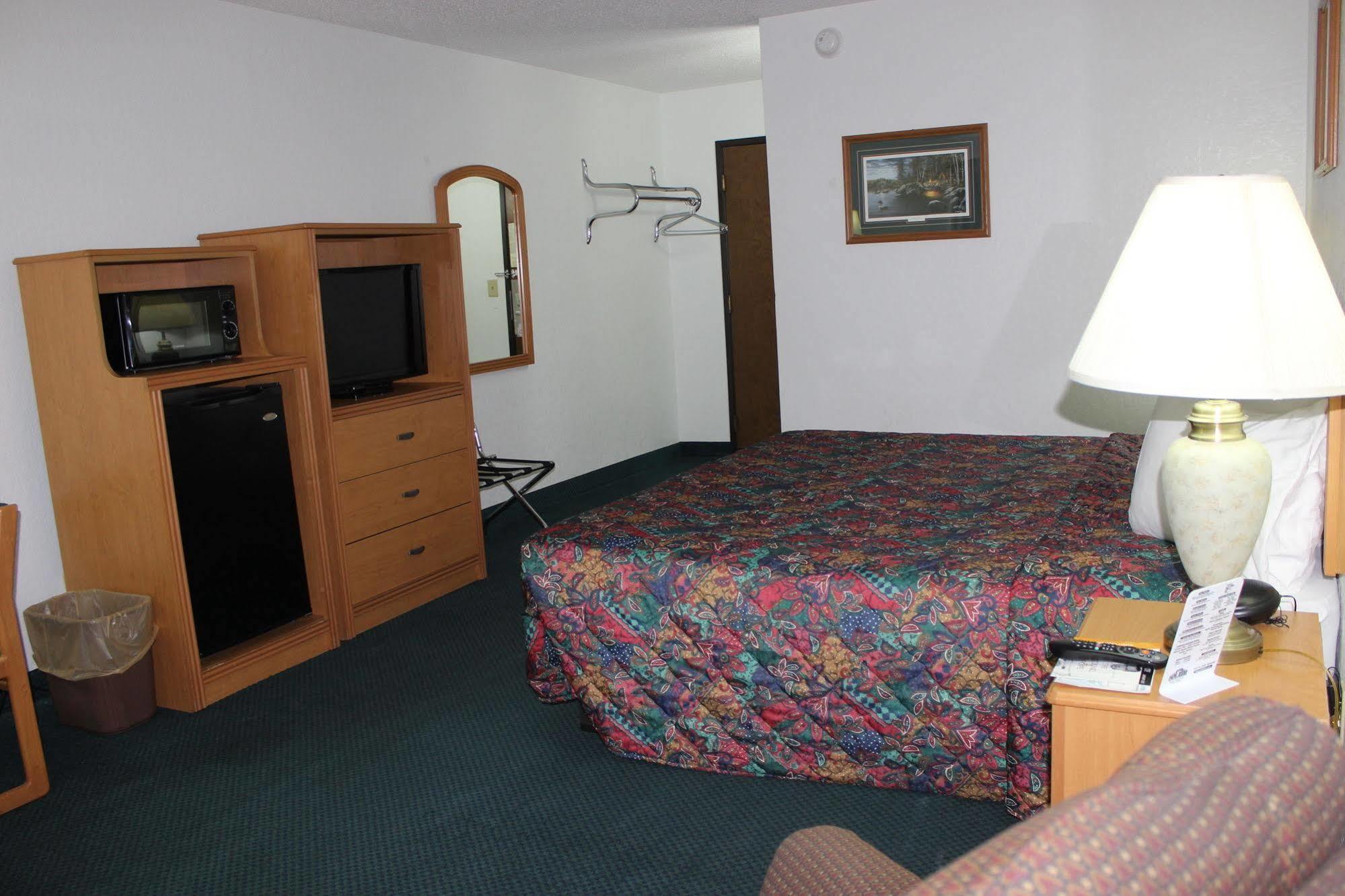 Americas Best Value Inn Grand Forks Dış mekan fotoğraf