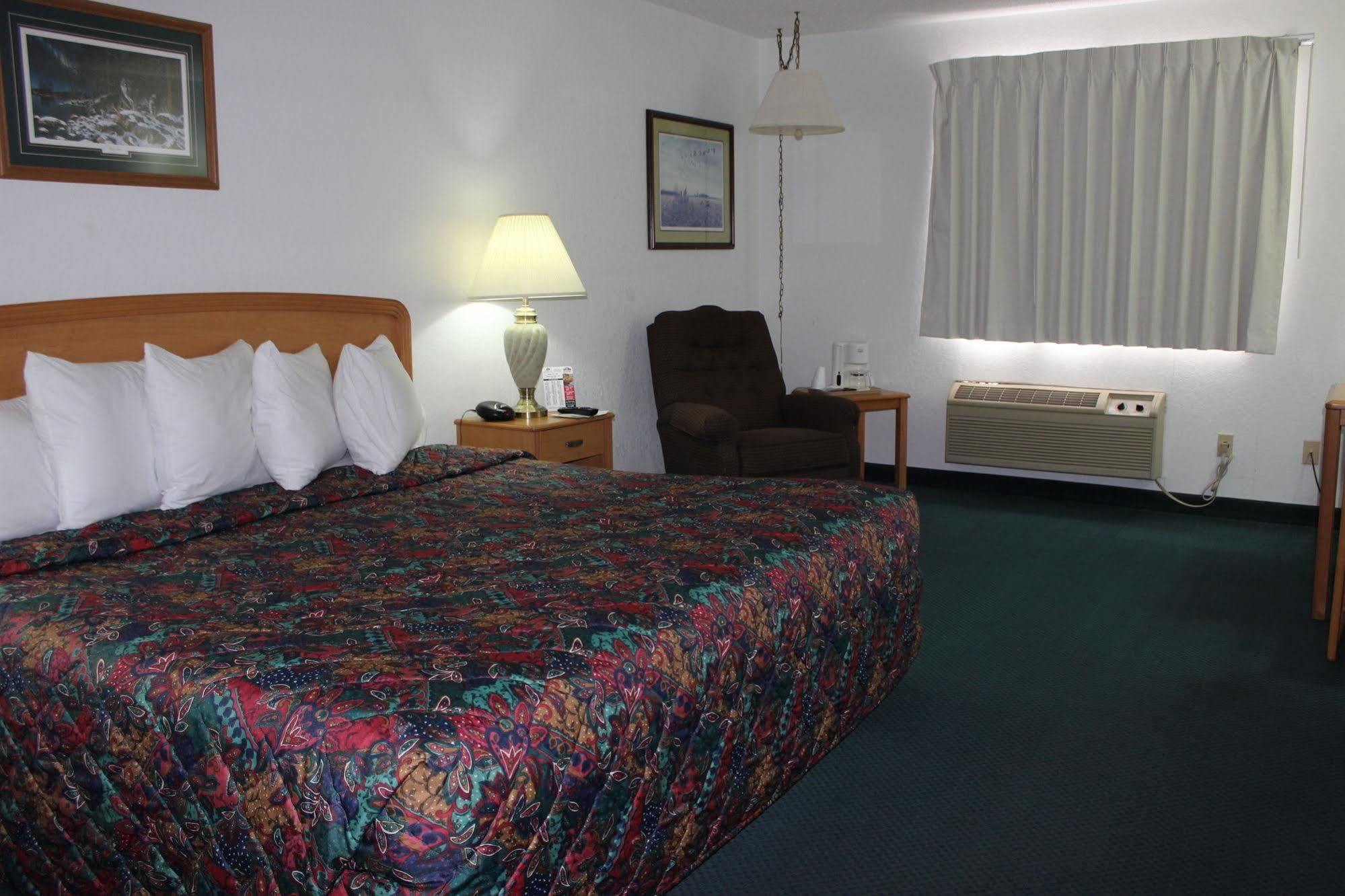 Americas Best Value Inn Grand Forks Dış mekan fotoğraf