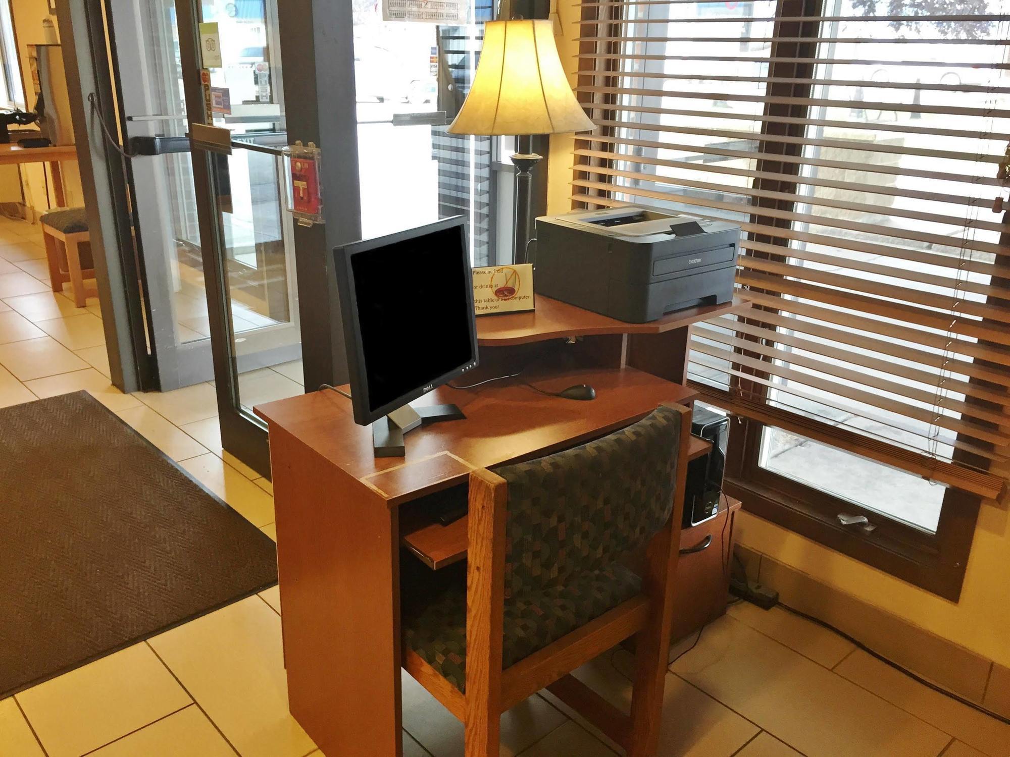 Americas Best Value Inn Grand Forks Dış mekan fotoğraf