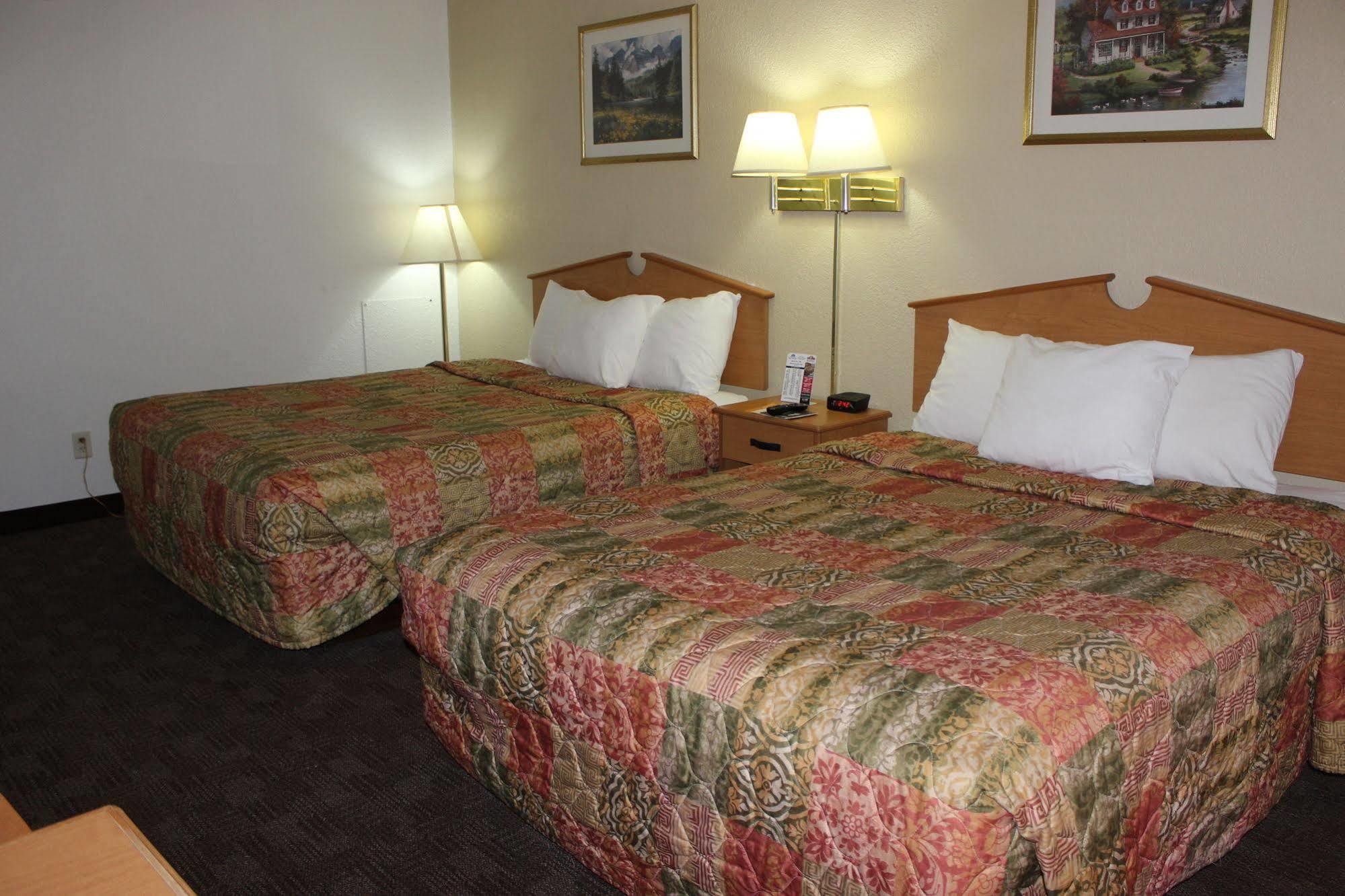 Americas Best Value Inn Grand Forks Dış mekan fotoğraf